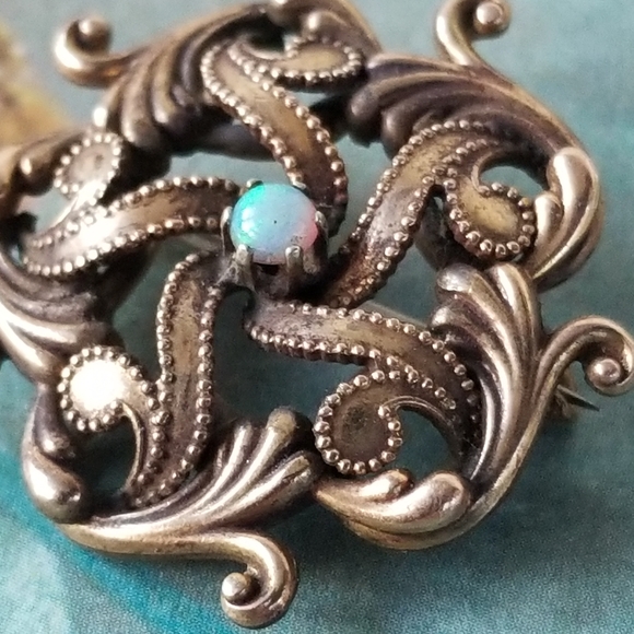 relisted -Antique 1800s opal pin Victorian gold tone - Picture 7 of 11